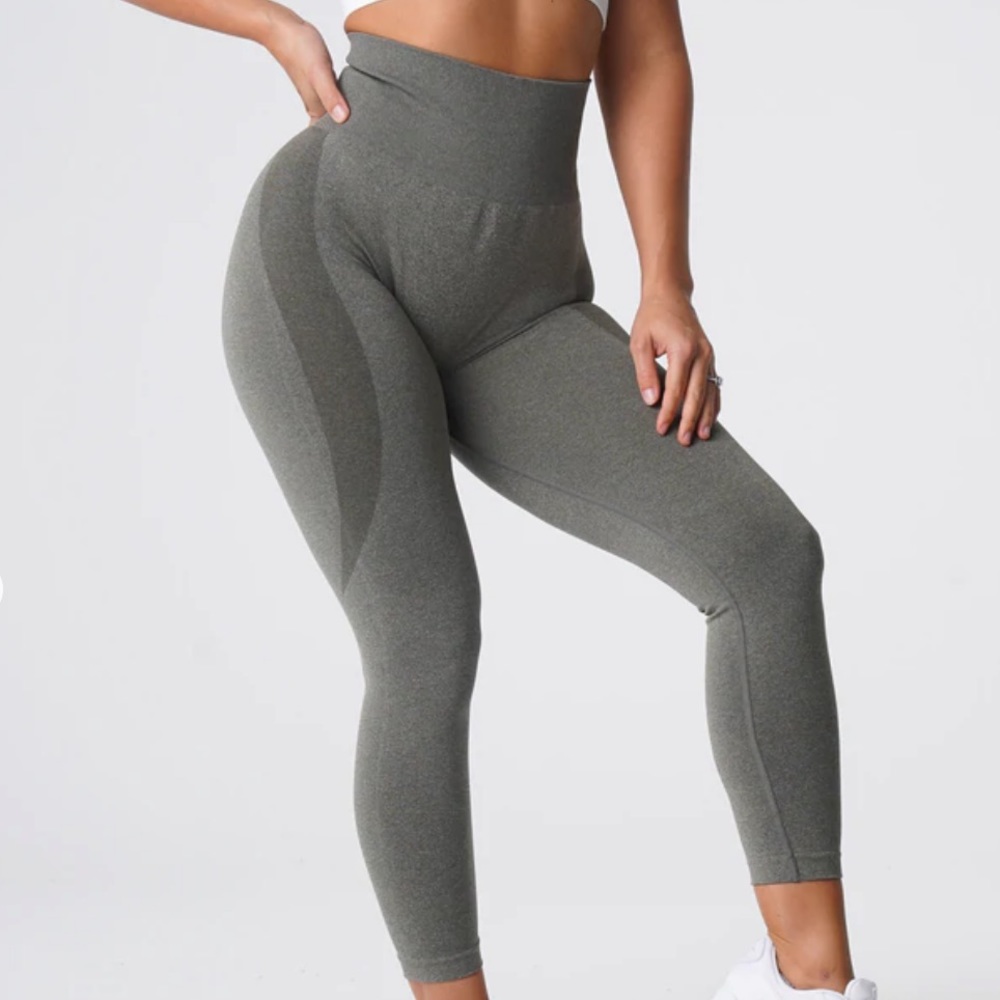 nvgtn khaki green contour leggings 🤍